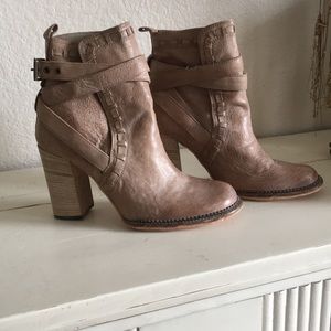 HP🎉🥳 NEW Free People Heeled Booties